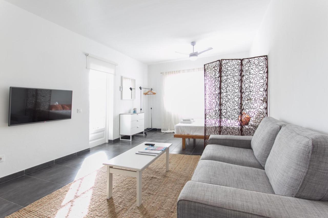 Apartamento Gama Estudio Apartment Cala Galdana  Exterior photo